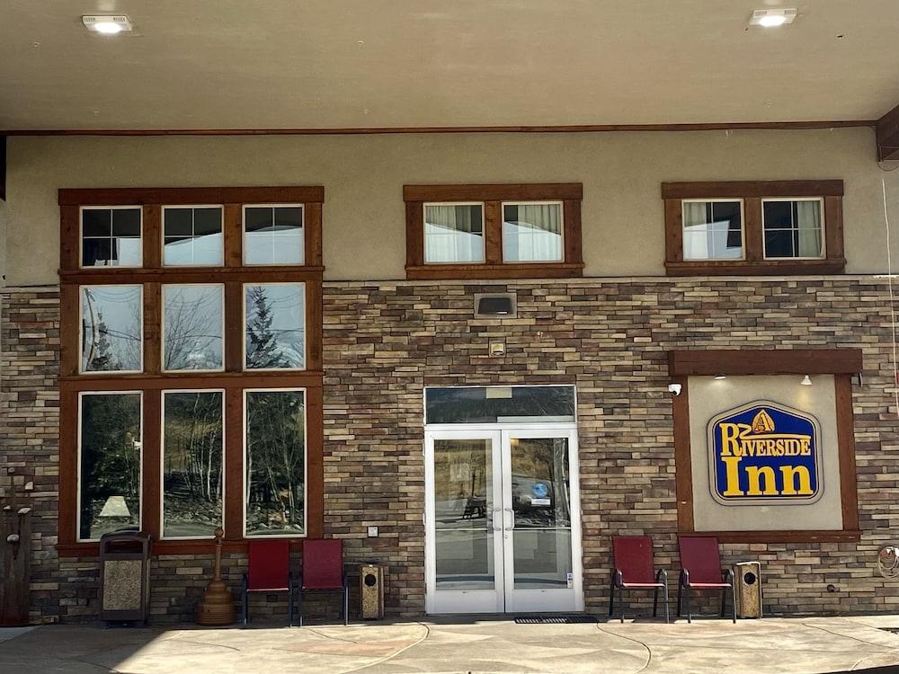 A Riverside Inn Travelodge By Wyndham Fairplay Exterior photo
